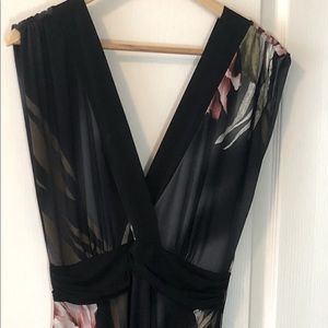 Ricki’s L black floral midi dress